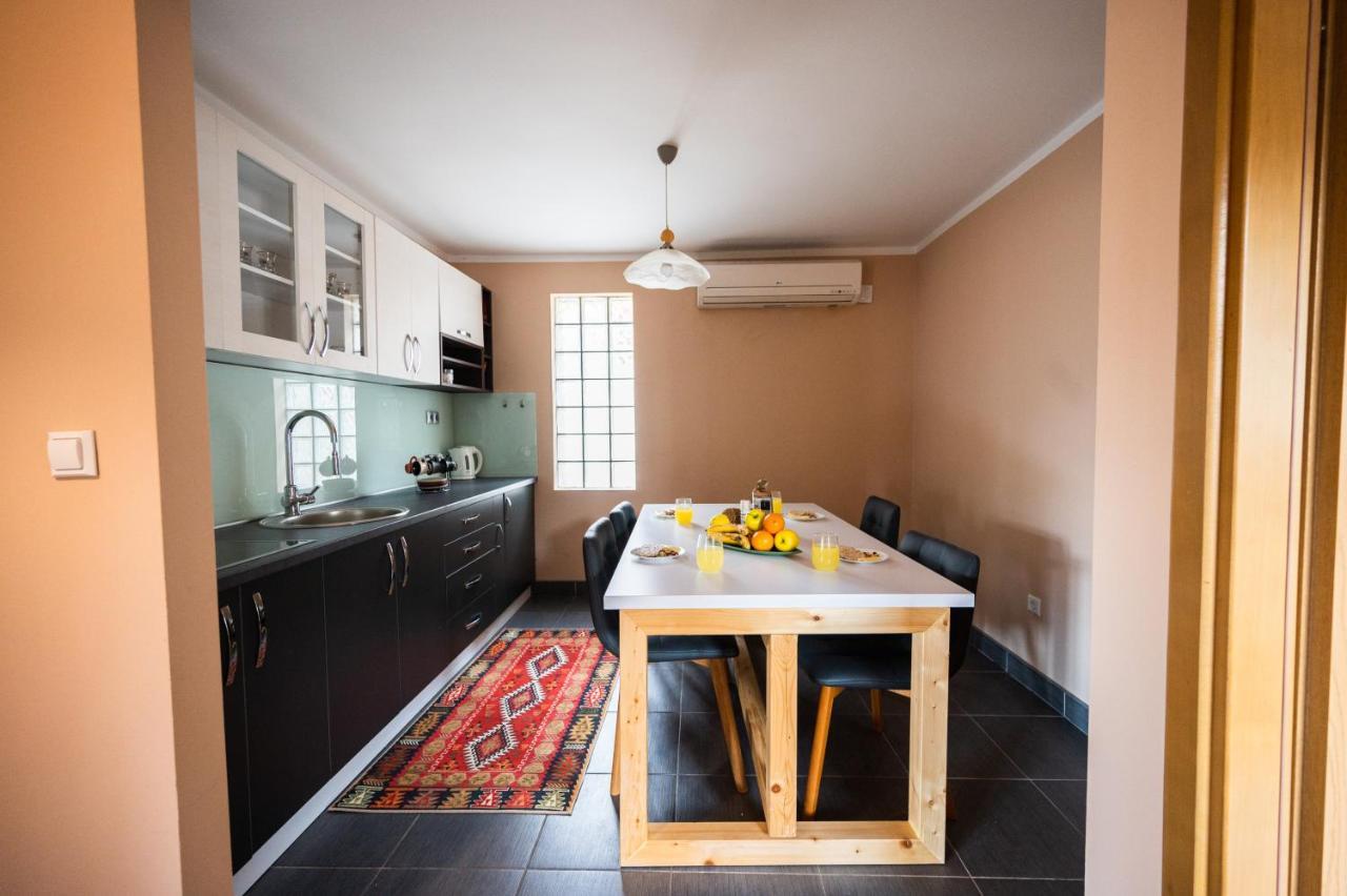 Duplex Apartment For Up To 12 People- Old Town سراييفو المظهر الخارجي الصورة